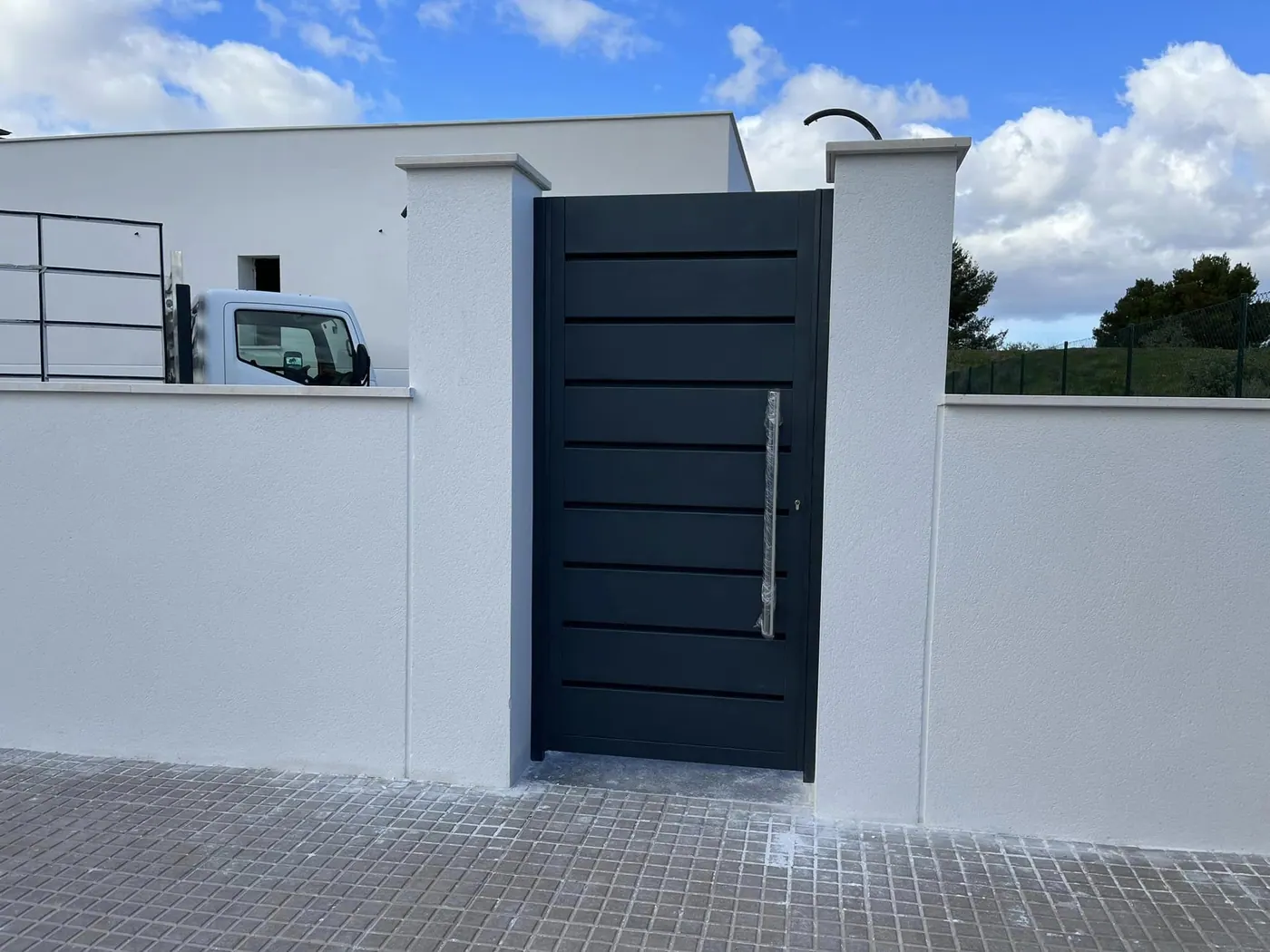 Puerta peatonal de diseño